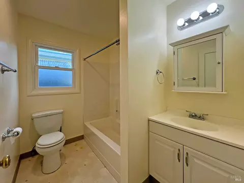 1101 Elm St, Ukiah, CA 95482 photo 15