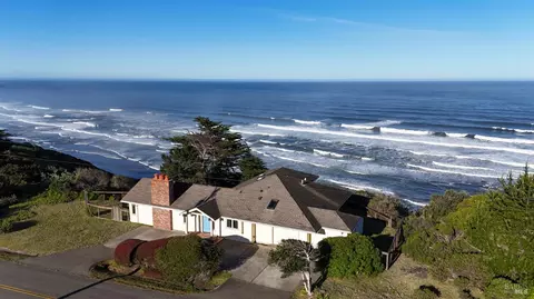 15150 Irish Beach Dr, Manchester, CA 95459