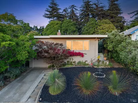 118 El Verano St, Vallejo, CA 94590