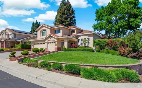 501 Canyon Oak Dr, Vacaville, CA 95688