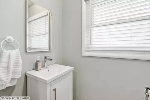 Bath - 512 Keller St, Petaluma, CA 94952 photo 3 of 3