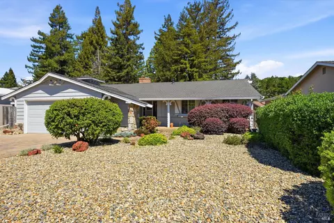3196 Scenic Dr, Napa, CA 94558