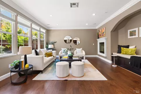 Living - 7072 Alder Creek Rd, Vallejo, CA 94591 photo 1 of 4