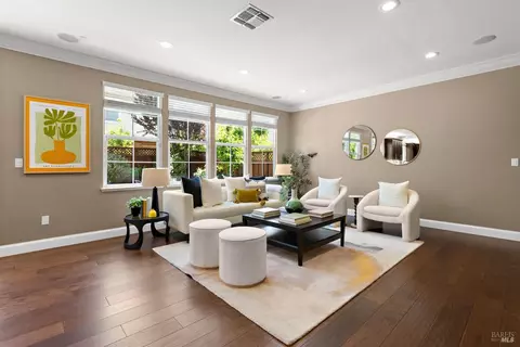 Living - 7072 Alder Creek Rd, Vallejo, CA 94591 photo 2 of 4