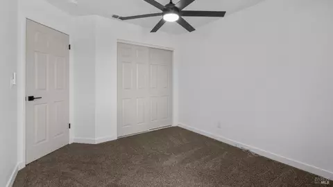 Bedroom - 873 Knights Cir, Vallejo, CA 94591 photo 4 of 5