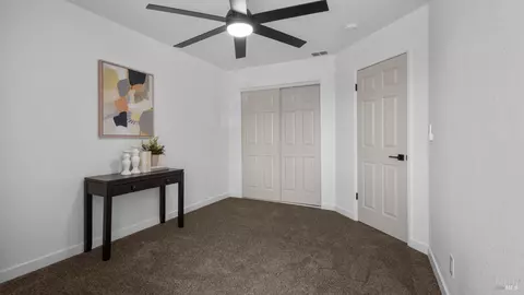 Bedroom - 873 Knights Cir, Vallejo, CA 94591 photo 5 of 5