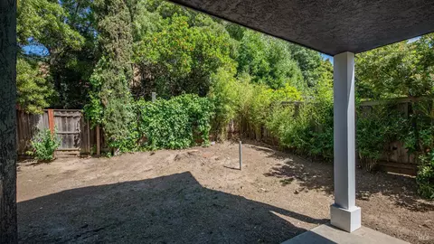 Exterior - 873 Knights Cir, Vallejo, CA 94591 photo 6 of 10