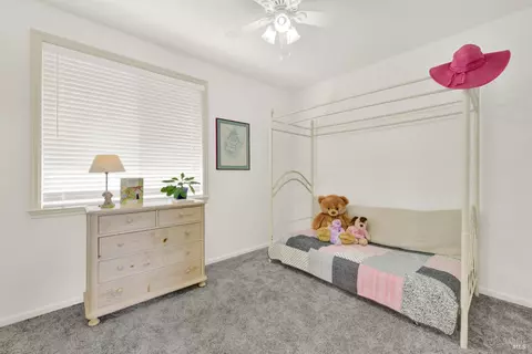 Bedroom - 6561 Deerfield Dr, Vallejo, CA 94591 photo 1 of 4