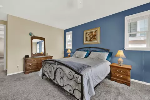 Bedroom - 6561 Deerfield Dr, Vallejo, CA 94591 photo 2 of 4