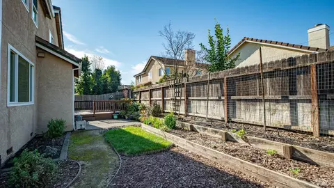 Exterior - 2913 Willow Ct, Fairfield, CA 94533 photo 11 of 12