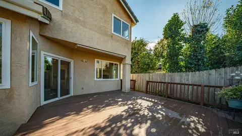 Exterior - 2913 Willow Ct, Fairfield, CA 94533 photo 8 of 12
