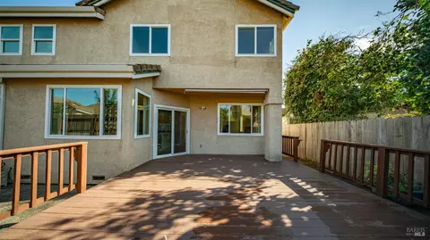 Exterior - 2913 Willow Ct, Fairfield, CA 94533 photo 9 of 12