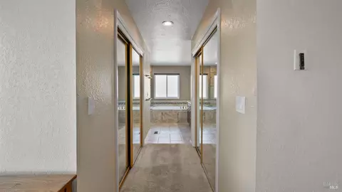 Entry Way - 2913 Willow Ct, Fairfield, CA 94533 photo 5 of 5
