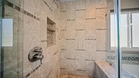 Bath - 2913 Willow Ct, Fairfield, CA 94533 photo 8 of 11