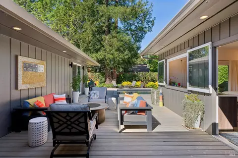 Exterior - 859 4th St E, Sonoma, CA 95476 photo 3 of 8