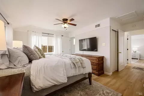 Bedroom - 401 Buck Ave, Vacaville, CA 95688 photo 4 of 10
