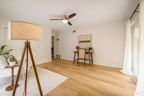 Living - 401 Buck Ave, Vacaville, CA 95688 photo 11 of 11