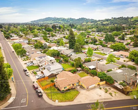 View/Area - 401 Buck Ave, Vacaville, CA 95688 photo 5 of 6