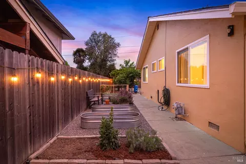 Exterior - 401 Buck Ave, Vacaville, CA 95688 photo 6 of 28