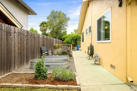 Exterior - 401 Buck Ave, Vacaville, CA 95688 photo 15 of 28