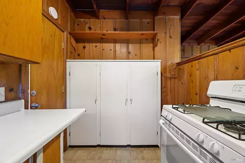 Kitchen - 20719 Foothill Dr, Monte Rio, CA 95462 photo 4 of 5