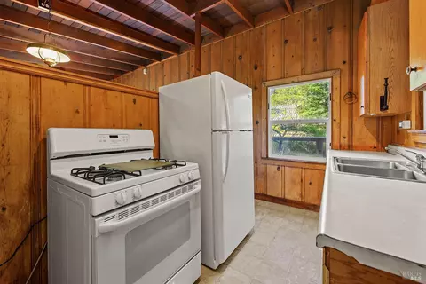 Kitchen - 20719 Foothill Dr, Monte Rio, CA 95462 photo 5 of 5