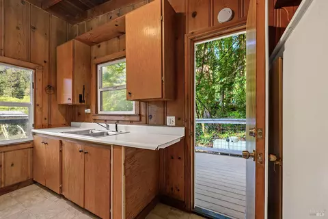 Kitchen - 20719 Foothill Dr, Monte Rio, CA 95462 photo 3 of 5