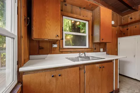 Kitchen - 20719 Foothill Dr, Monte Rio, CA 95462 photo 2 of 5
