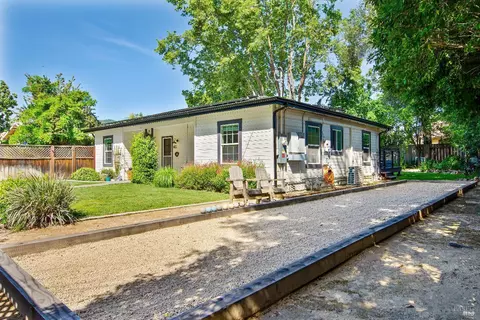 855 Boyes Blvd, Sonoma, CA 95476