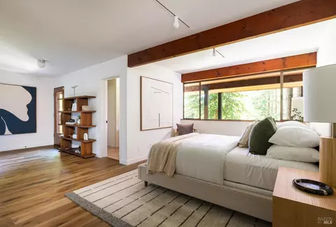 Bedroom - 5 Marsh Dr, Mill Valley, CA 94941 photo 3 of 3