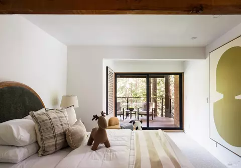 Bedroom - 5 Marsh Dr, Mill Valley, CA 94941 photo 1 of 3