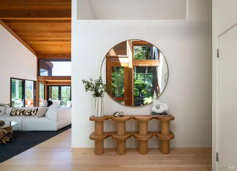 Entry Way - 5 Marsh Dr, Mill Valley, CA 94941 photo 1 of 1
