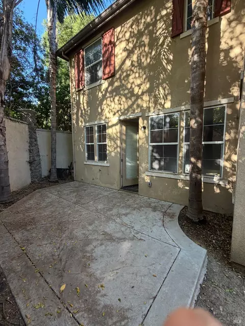 Exterior - 6223 Newhaven Ln, Vallejo, CA 94591 photo 4 of 5