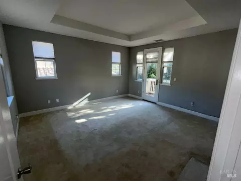 Bedroom - 6223 Newhaven Ln, Vallejo, CA 94591 photo 6 of 7