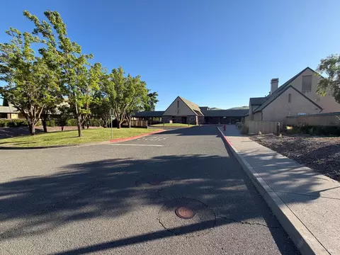 Exterior - 6223 Newhaven Ln, Vallejo, CA 94591 photo 5 of 5