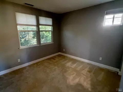 Bedroom - 6223 Newhaven Ln, Vallejo, CA 94591 photo 2 of 7