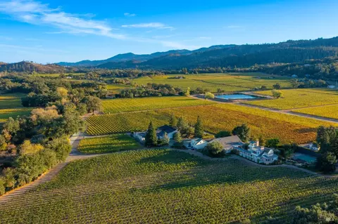 1010 Big Tree Rd, Saint Helena, CA 94574