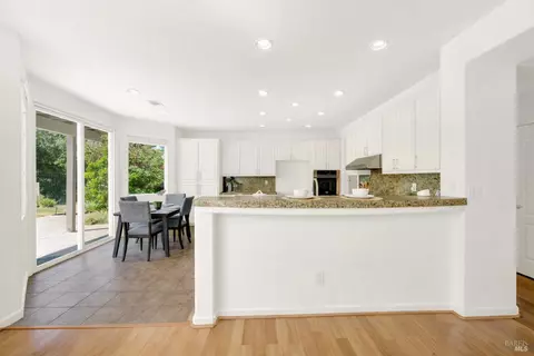 Kitchen - 2627 Feldspar Ct, Vallejo, CA 94591 photo 9 of 9