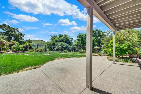Exterior - 2627 Feldspar Ct, Vallejo, CA 94591 photo 10 of 23