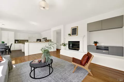 Living - 2627 Feldspar Ct, Vallejo, CA 94591 photo 7 of 8