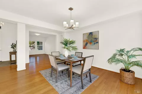 Dining - 2627 Feldspar Ct, Vallejo, CA 94591 photo 2 of 5