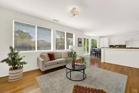 Living - 2627 Feldspar Ct, Vallejo, CA 94591 photo 8 of 8
