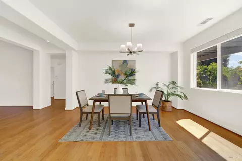 Dining - 2627 Feldspar Ct, Vallejo, CA 94591 photo 1 of 5