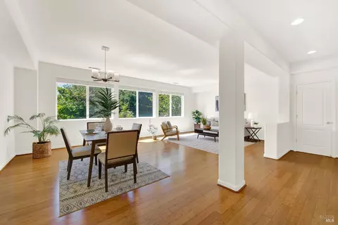 Dining - 2627 Feldspar Ct, Vallejo, CA 94591 photo 4 of 5
