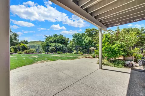 Exterior - 2627 Feldspar Ct, Vallejo, CA 94591 photo 15 of 23