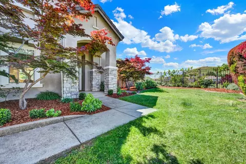 Exterior - 2627 Feldspar Ct, Vallejo, CA 94591 photo 3 of 23