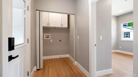 1524 Fair Oaks Ct, Santa Rosa, CA 95404