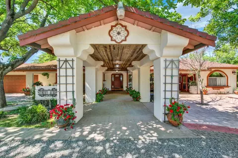 Exterior - 6161 Circle C Ln, Dixon, CA 95620 photo 5 of 36