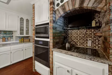 Kitchen - 6161 Circle C Ln, Dixon, CA 95620 photo 4 of 12
