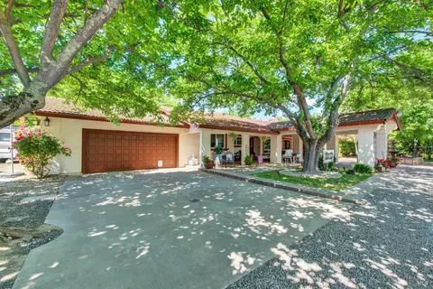 Exterior - 6161 Circle C Ln, Dixon, CA 95620 photo 3 of 36